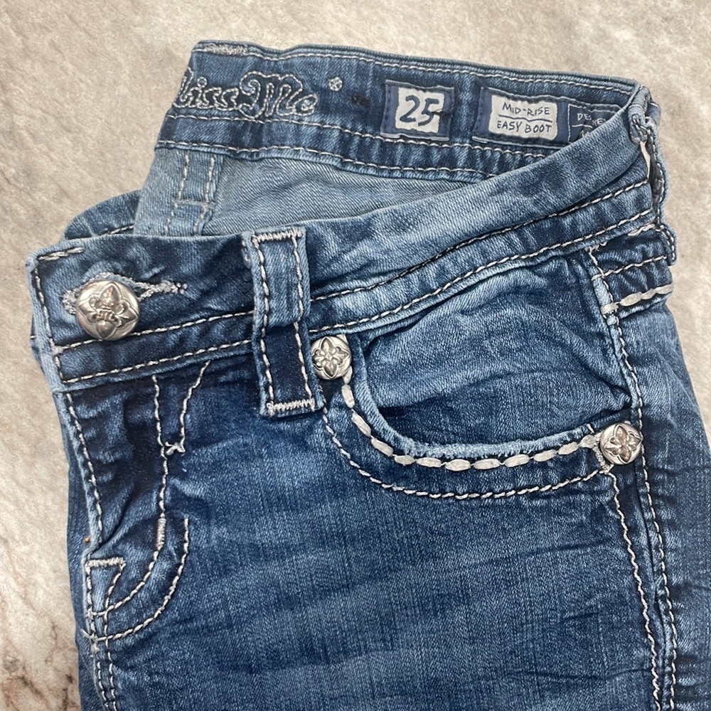 Buckle Miss Me Women’s Denim Mid Rise Easy Boot Cut Jean 25 Waist - Picture 6 of 7